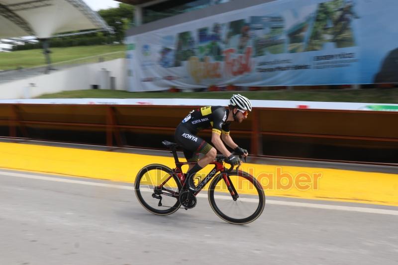 13 ülkeden 88 sporcu Sakarya'da yarışıyor