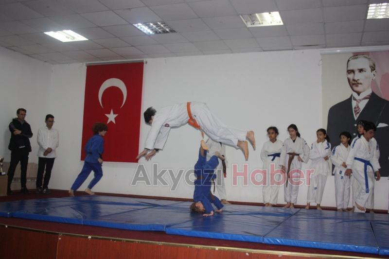 Karapürçek'te 19 Mayıs coşkusu