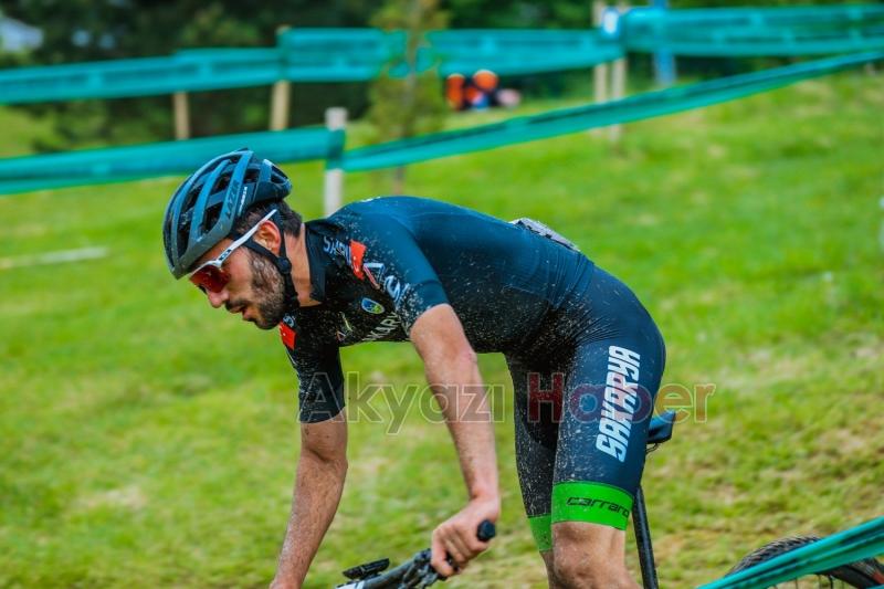 Ayçiçeği Bisiklet Vadisi kıyasıya rekabete sahne oldu