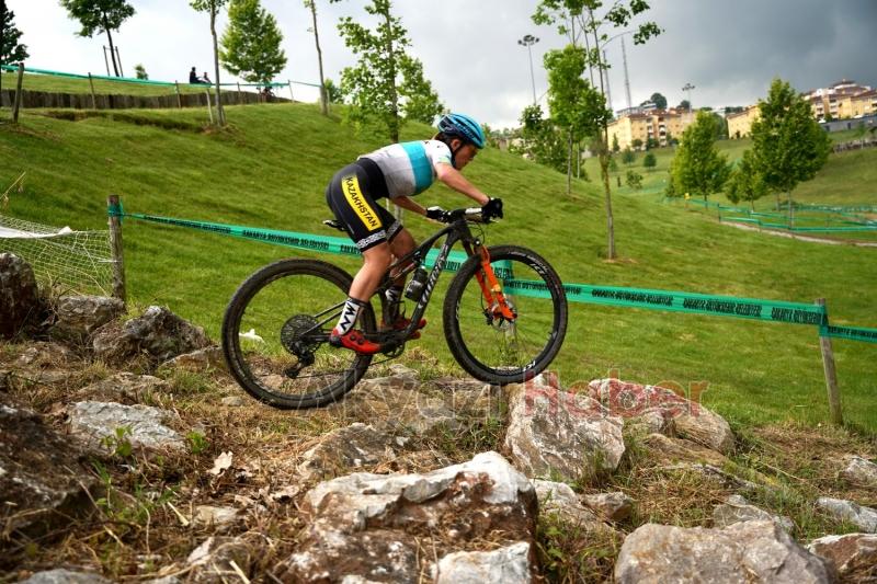 Ayçiçeği Bisiklet Vadisi kıyasıya rekabete sahne oldu