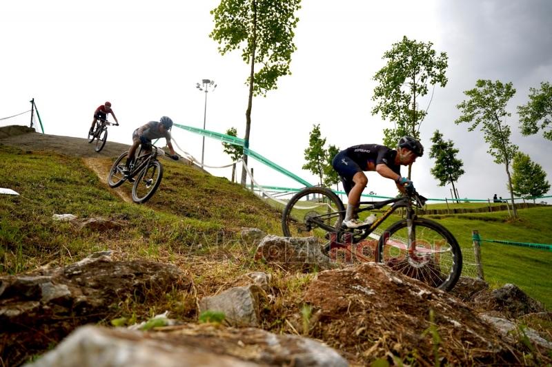 Ayçiçeği Bisiklet Vadisi kıyasıya rekabete sahne oldu