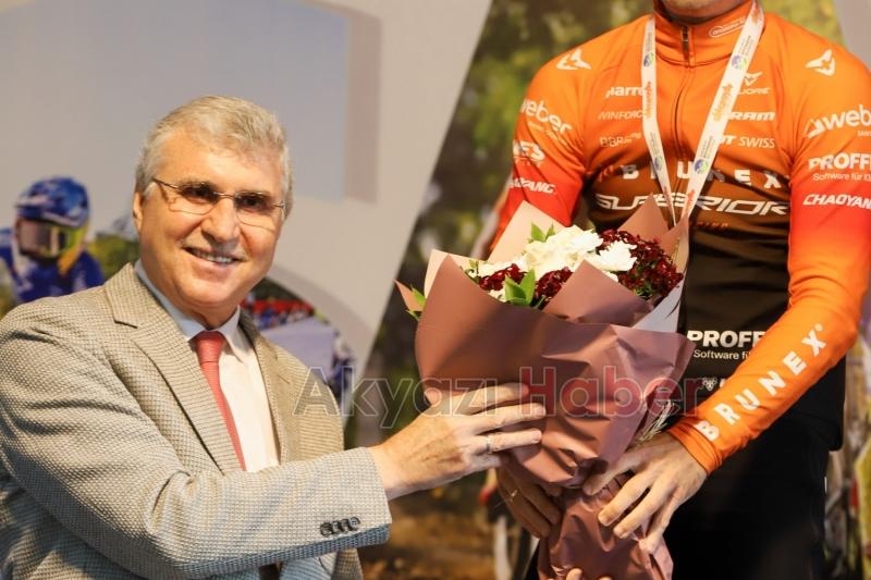 Ayçiçeği Bisiklet Vadisi kıyasıya rekabete sahne oldu