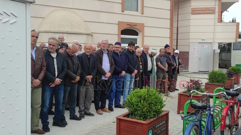 Ramiz Seçkin defnedildi