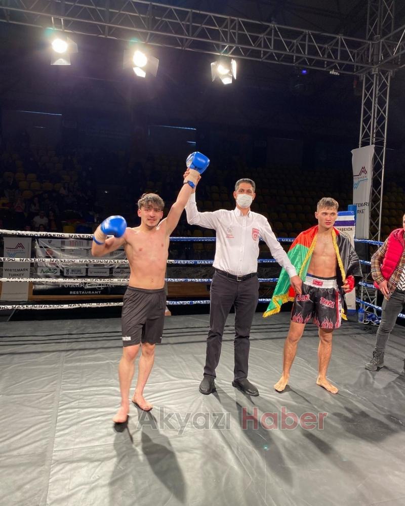 Akyazılı Kickboksçular Dünya Kupası Üçüncüsü Oldu