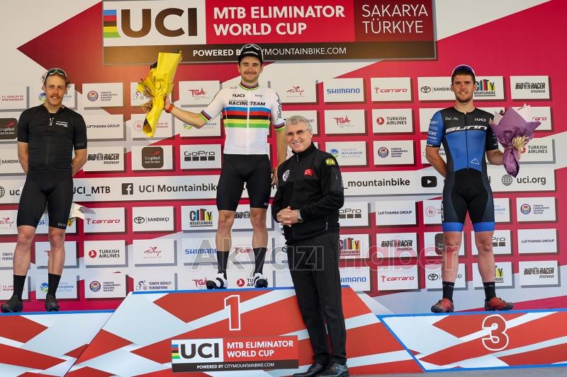 Dünya Kupası yarışları nefes kesti