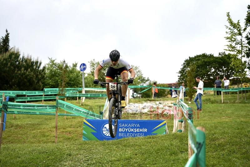 Dünya Kupası yarışları nefes kesti