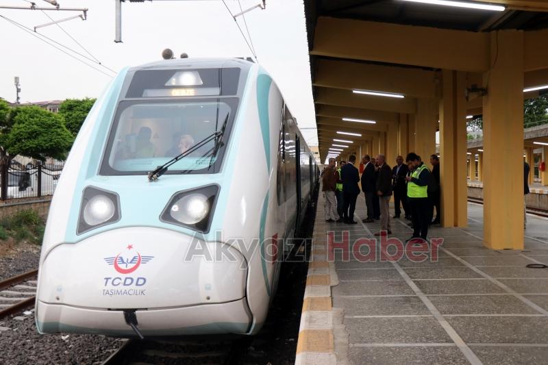 Milli Elektrikli Tren seferlere başladı