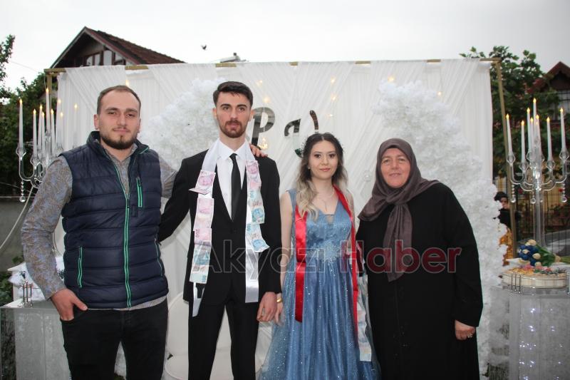 Pınar Yıldırım ve Uğur Boğaz nişanlanarak evlilik yolunda ilk adımı attılar