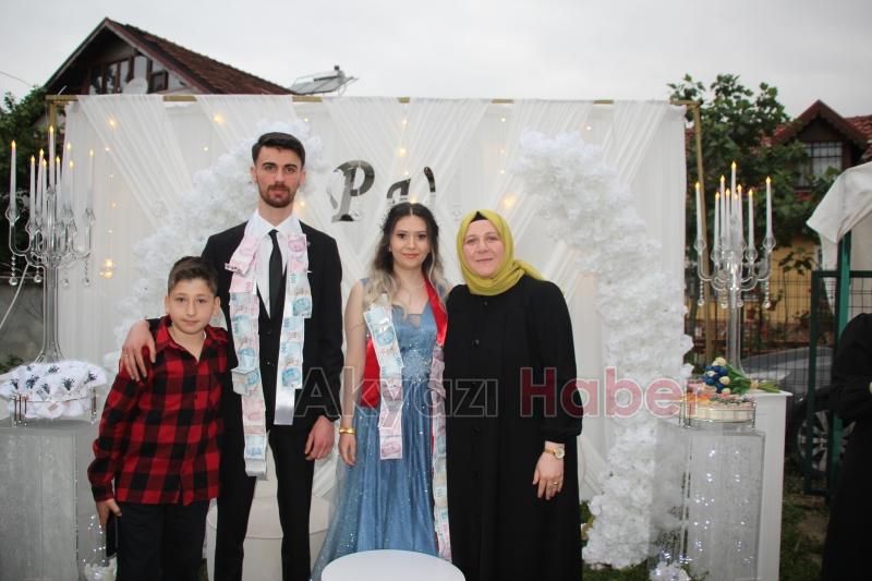 Pınar Yıldırım ve Uğur Boğaz nişanlanarak evlilik yolunda ilk adımı attılar