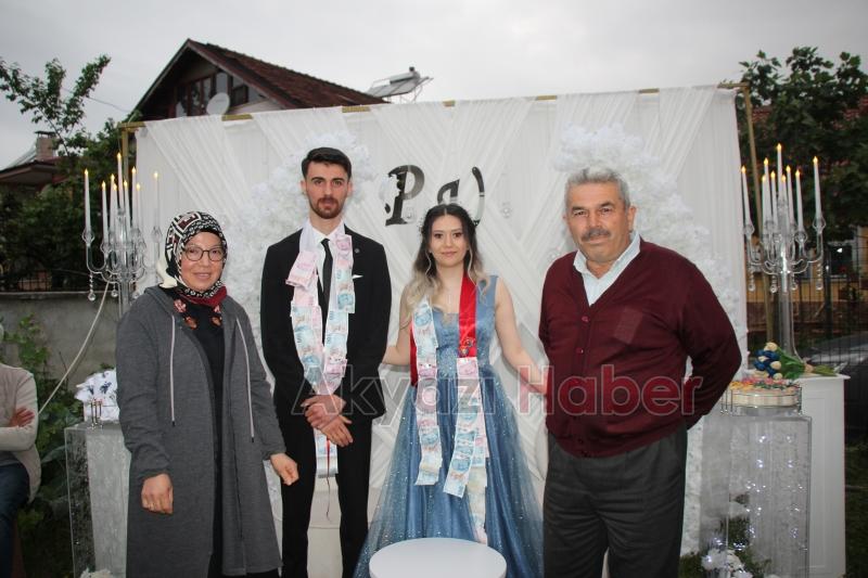 Pınar Yıldırım ve Uğur Boğaz nişanlanarak evlilik yolunda ilk adımı attılar