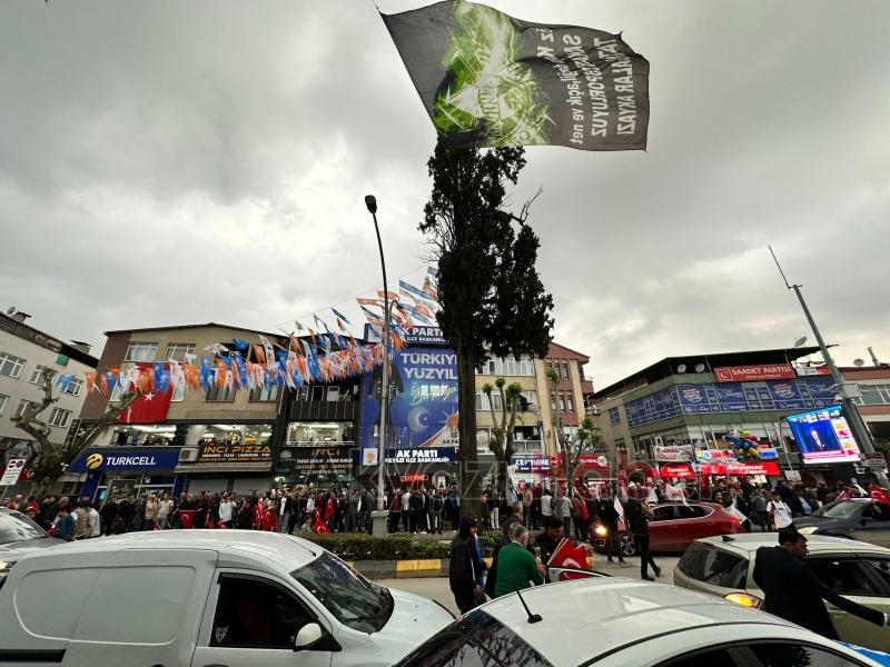 Akyazı'da kutlamalar başladı