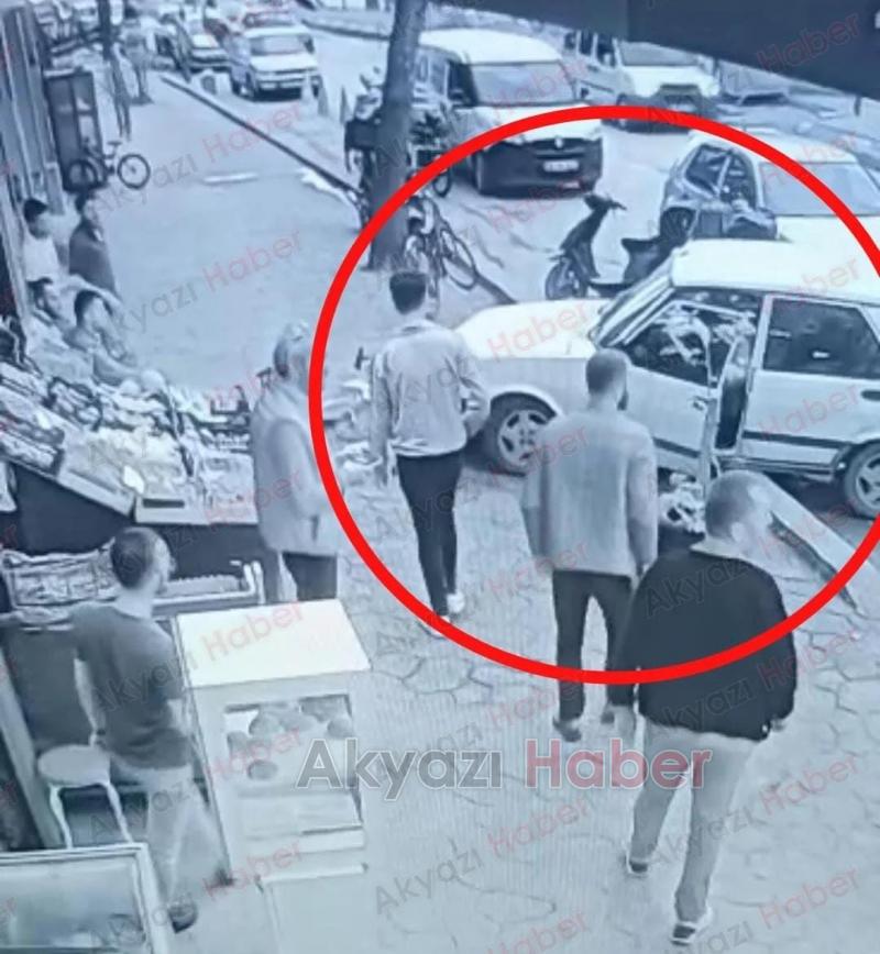 Ada Caddesi'nde Kaza Panikleyip Bankete Çıktı