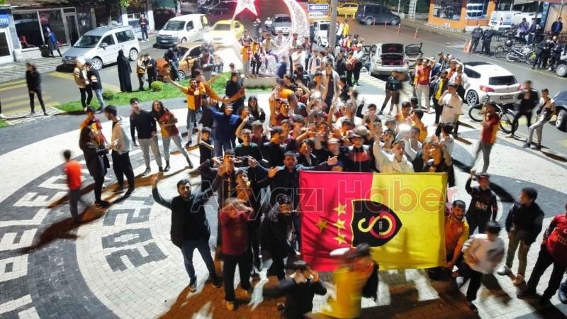Galatasaray’ın şampiyonluğu Akyazı'da kutlandı