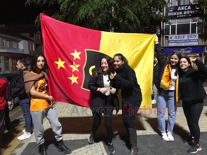 Galatasaray’ın şampiyonluğu Akyazı'da kutlandı