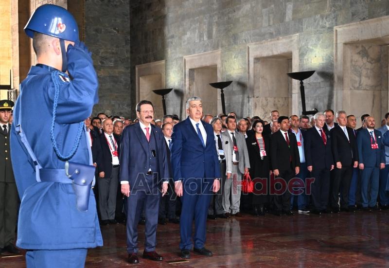 ATSO yönetimi Anıtkabir'deki törene katıldı
