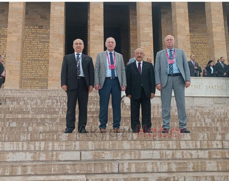 ATSO yönetimi Anıtkabir'deki törene katıldı