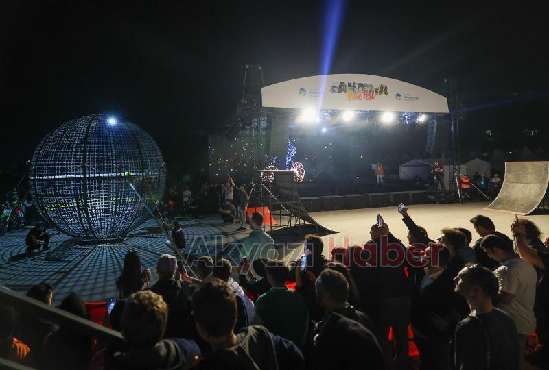 Dünya Şampiyonası lansmanında unutulmaz şovlar