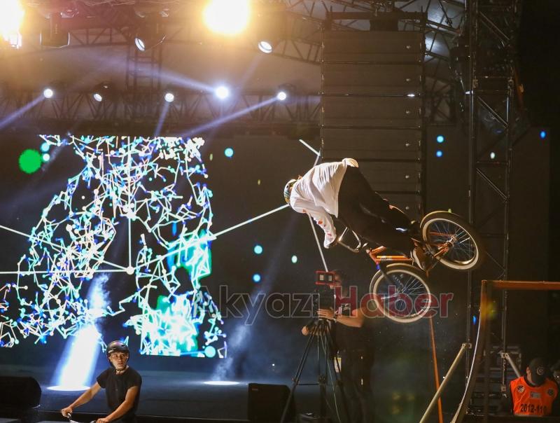 Dünya Şampiyonası lansmanında unutulmaz şovlar