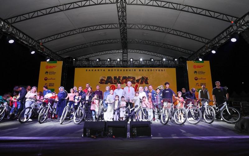 Dünya Şampiyonası lansmanında unutulmaz şovlar