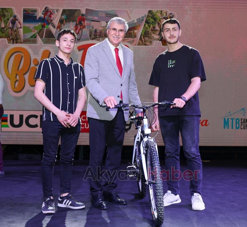 Dünya Şampiyonası lansmanında unutulmaz şovlar