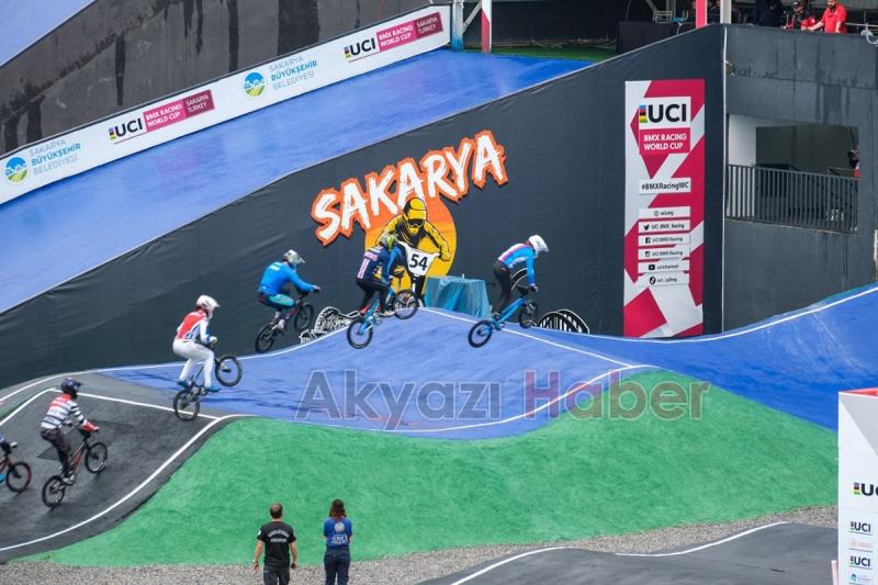 Dünya Kupası yarışlarının ilk günü tamamlandı