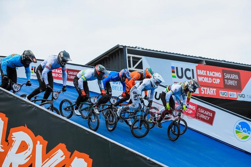 Dünya Kupası yarışlarının ilk günü tamamlandı