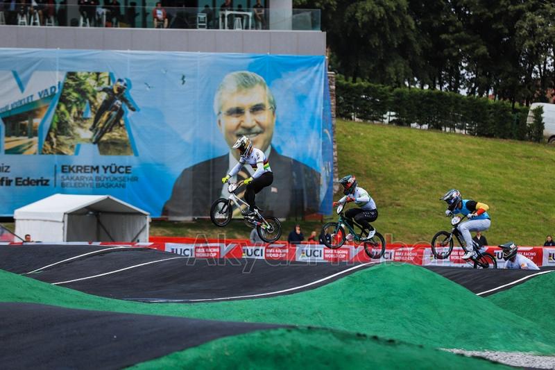 Dünya Kupası yarışlarının ilk günü tamamlandı