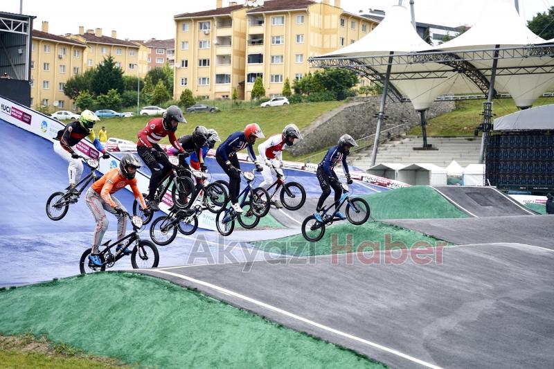 Dünyanın en iyileri vadide pedal çeviriyor