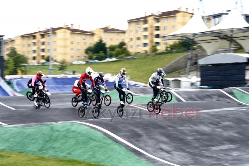Dünyanın en iyileri vadide pedal çeviriyor