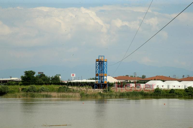 Sakarya Nehri'nde zipline parkuru tamamlandı