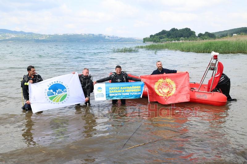 Sapanca Gölü’nden çıkan atıklar görenleri şaşırttı