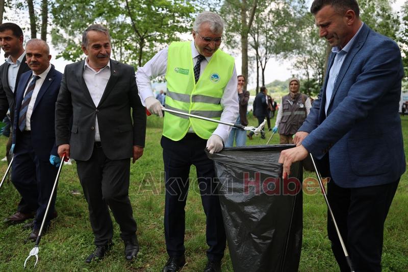 Sapanca Gölü’nden çıkan atıklar görenleri şaşırttı