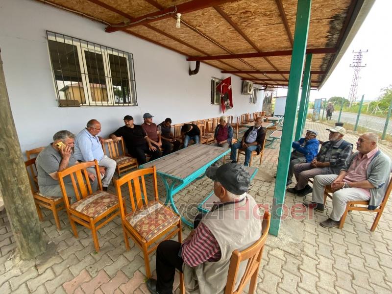 Depremin merkezinde gönüllere dokunan Vali