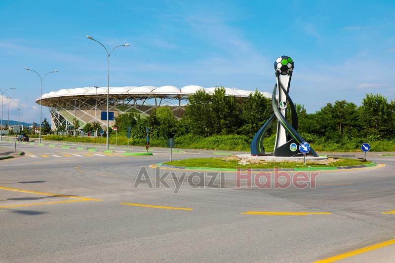 Stadyum kavşağına çok yakıştı!