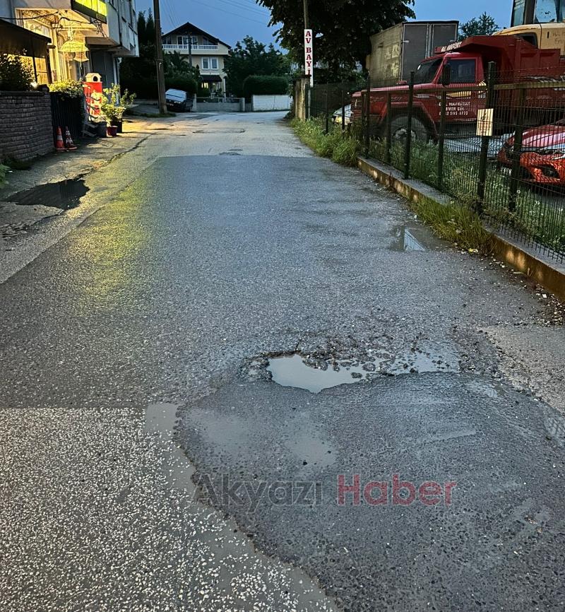 Bozuk yol tepkisine başkandan kulak asmıyoruz yanıtı
