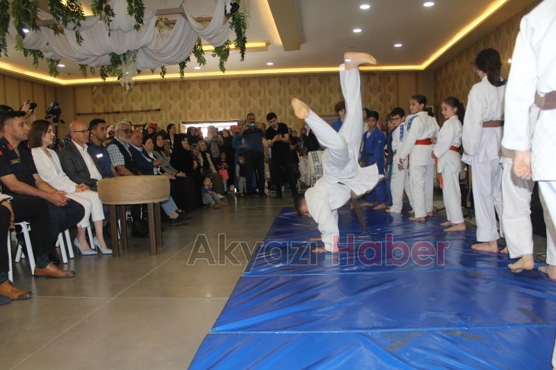 Karapürçek'te Hayat Boyu Öğrenme Haftası sergisi düzenlendi