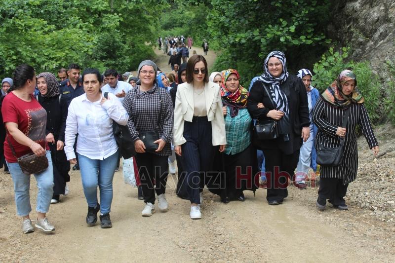 Karapürçek'te doğa yürüyüşü yapıldı
