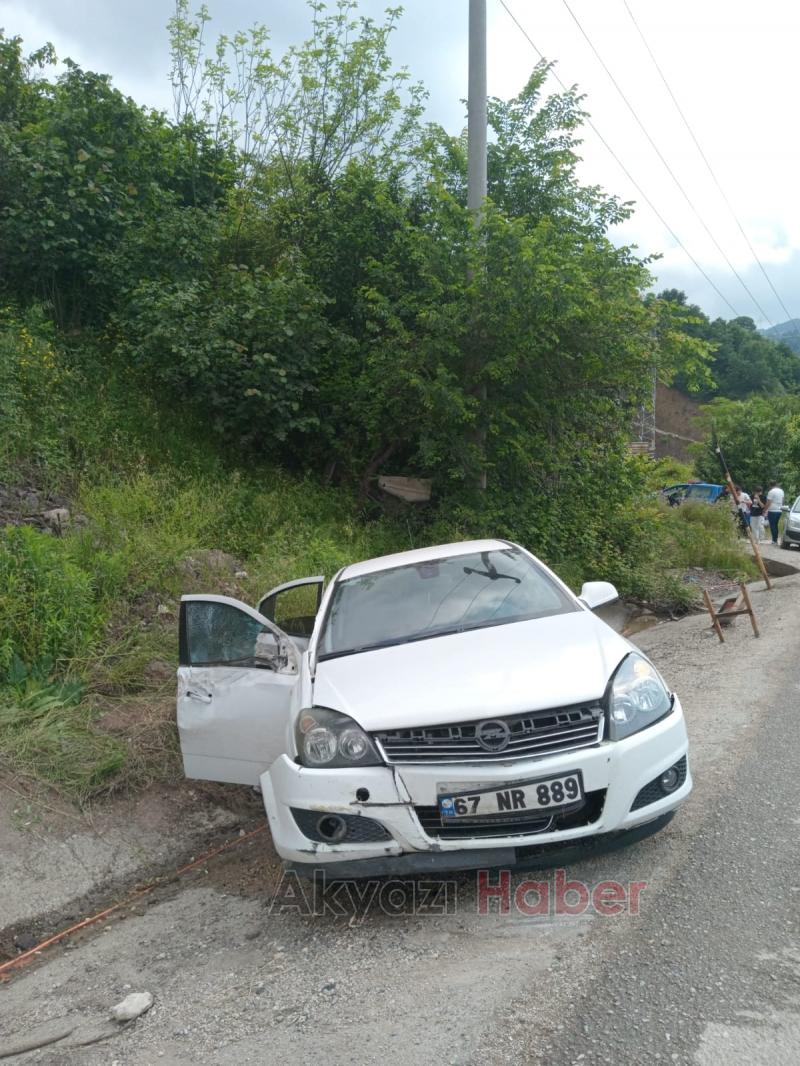 Akyazı Beldibi'nde korkutan kaza yaralanan olmadı