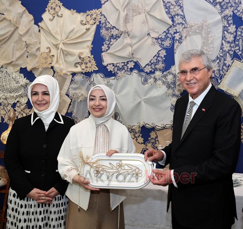 Akyazı SGM’de yılsonu programı coşkusu