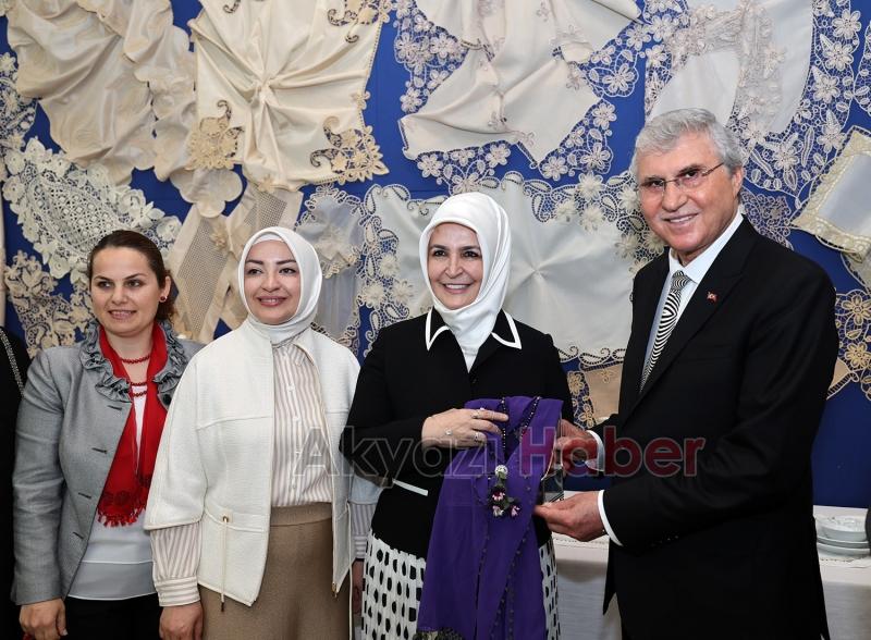 Akyazı SGM’de yılsonu programı coşkusu