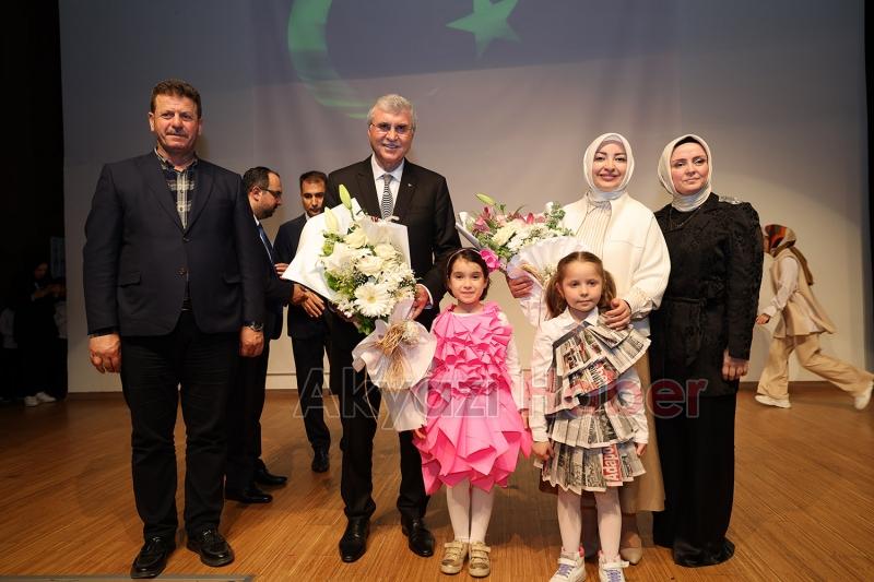 Akyazı SGM’de yılsonu programı coşkusu