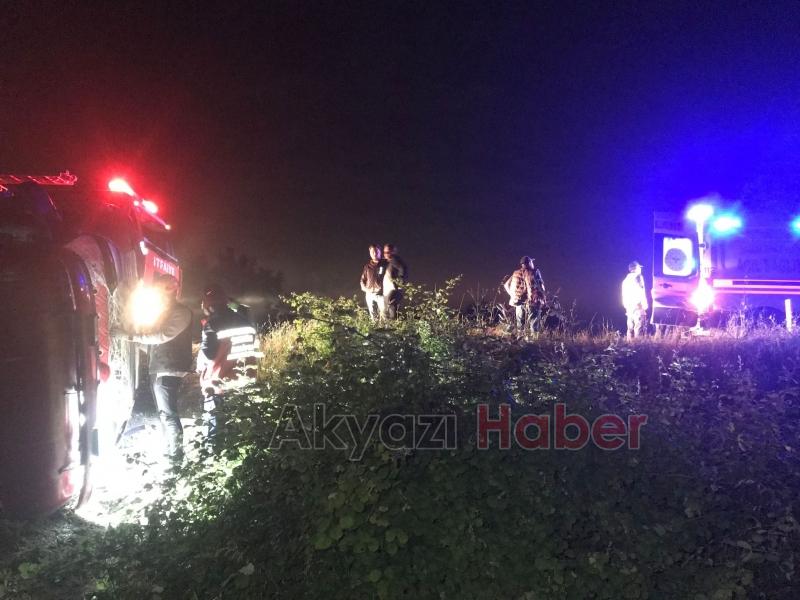 Akyazı'da sürücüsü kalp krizi geçiren tır devrildi