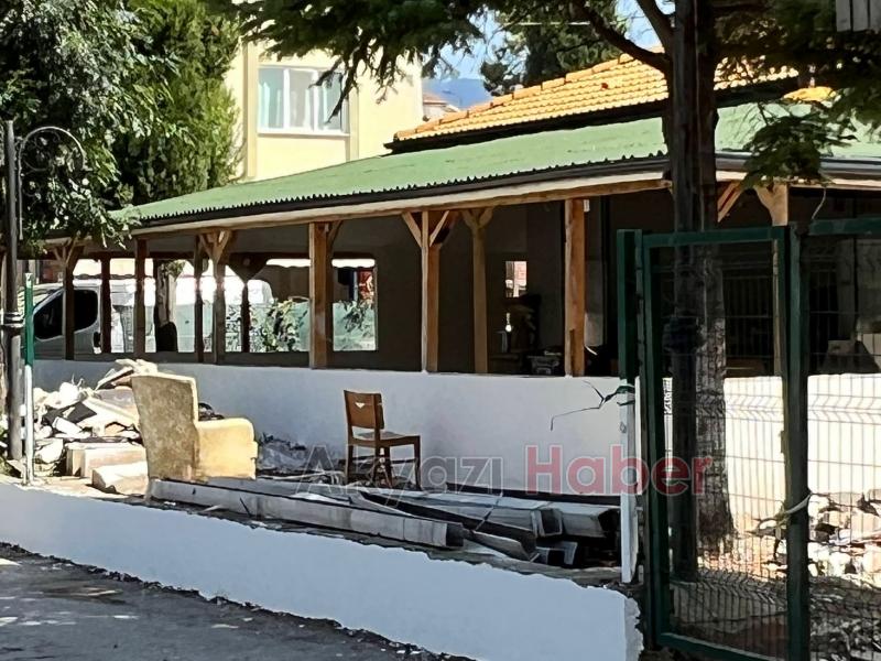 Önce kafe yapıldı sonra devren kiralık tabelası asıldı!