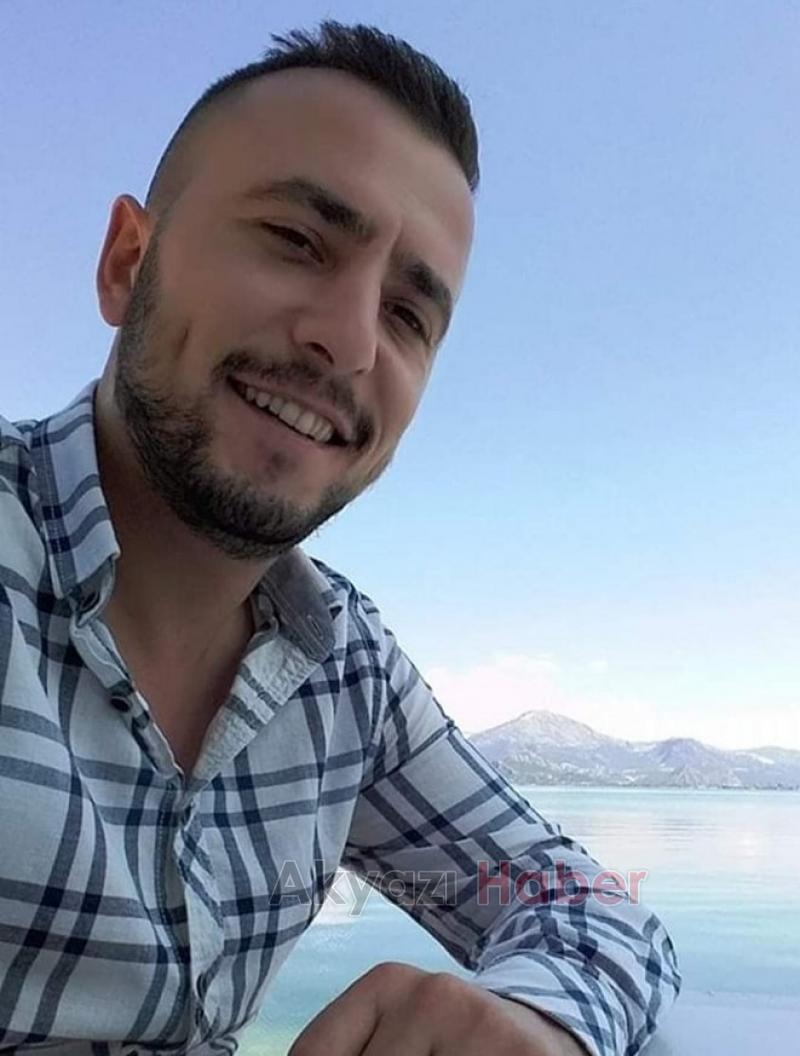 Otoyoldaki kazada Akyazılı genç öldü