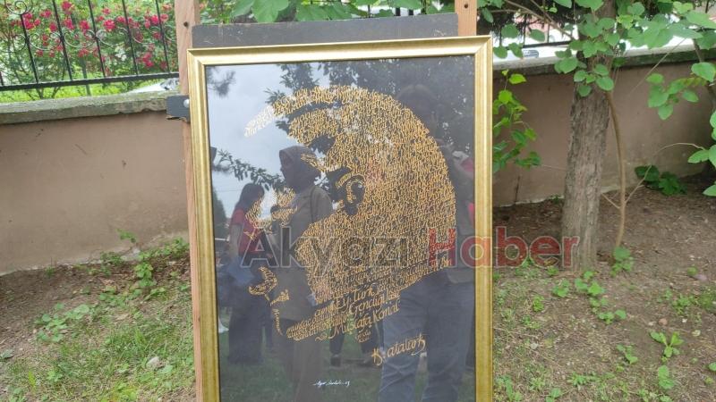 Akyazı Konuralp Anadolu Lisesi'nde kaligrafi sergisi