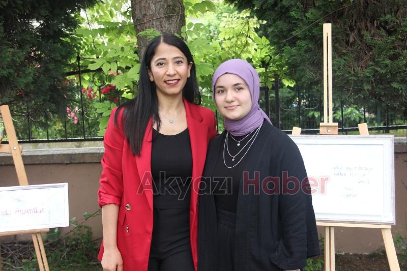 Akyazı Konuralp Anadolu Lisesi'nde kaligrafi sergisi