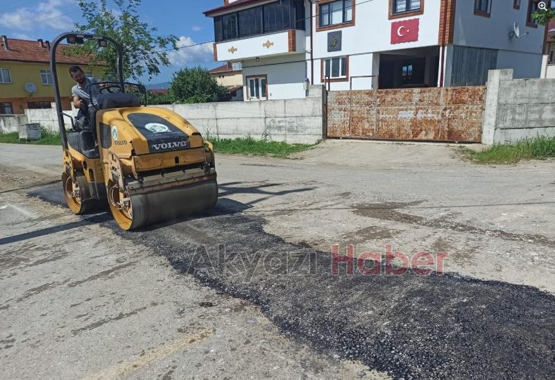 Akyazı ilçesinde Asfalt Yama Çalışmaları Başladı