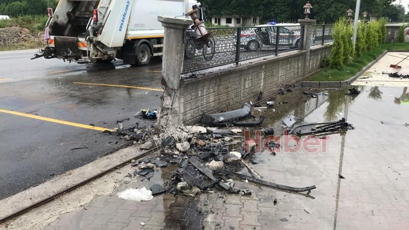 Kızını YKS'ye yetiştirmek isterken kazada öldü