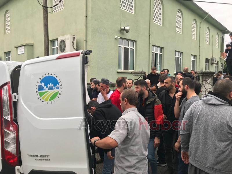 Bir hafta önce çocuğu olmuştu kazada ölen babaya acı veda