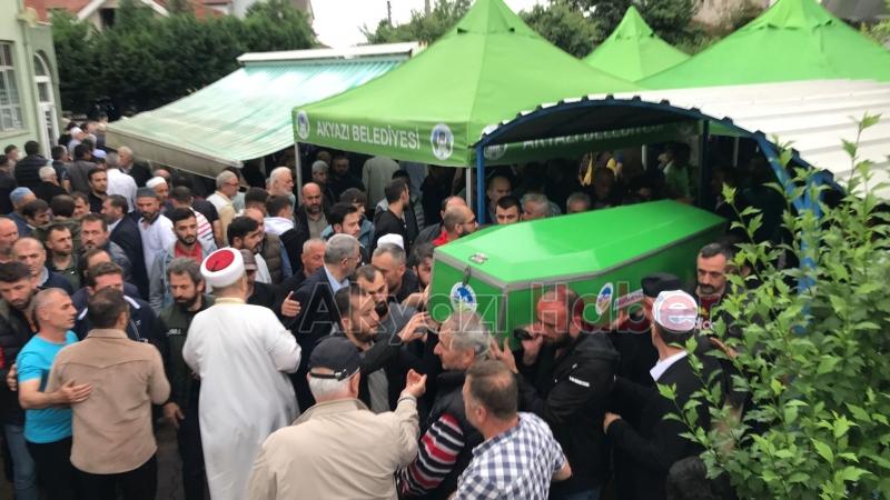 Bir hafta önce çocuğu olmuştu kazada ölen babaya acı veda